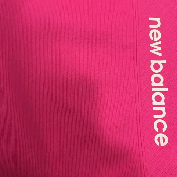 New Balance Pink Biker Shorts NWT - Picture 3 of 4